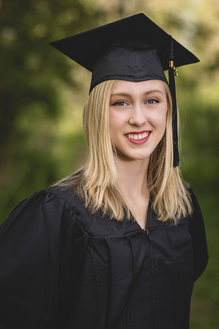 Oshkosh Senior Photographer Graduation Photos Wisconsin